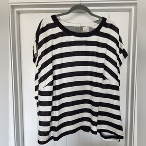 Plus-size Maeve Black and White Striped Short Sleeve Blouse